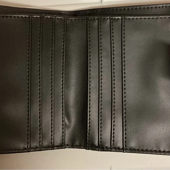 Foxblood Black Hearted Studded wallet - Picture 3 of 3